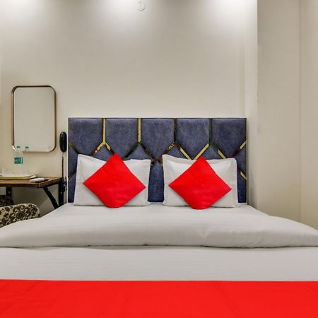 Hotel O Ar Residency Delhi  Buitenkant foto