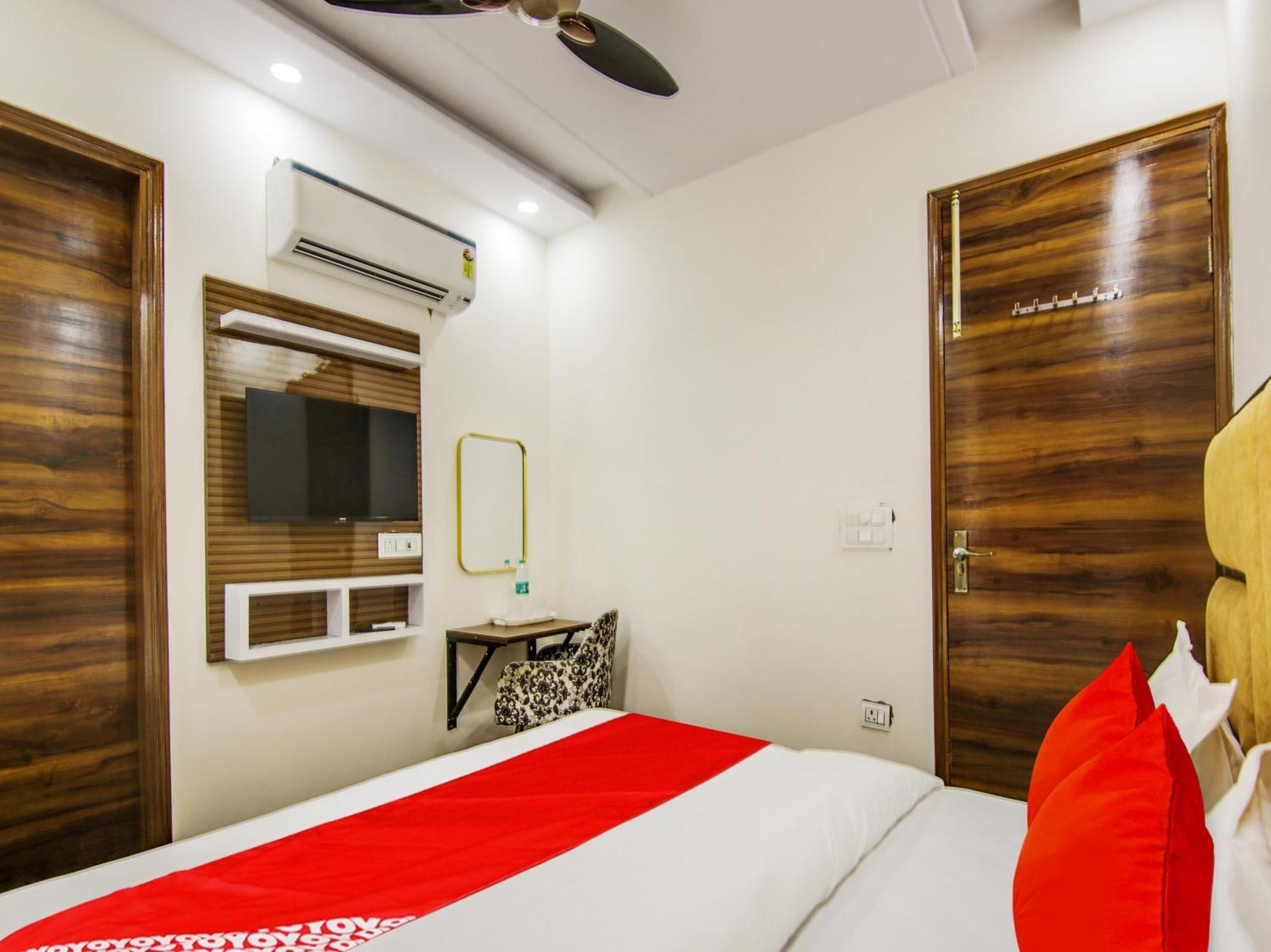 Hotel O Ar Residency Delhi  Buitenkant foto