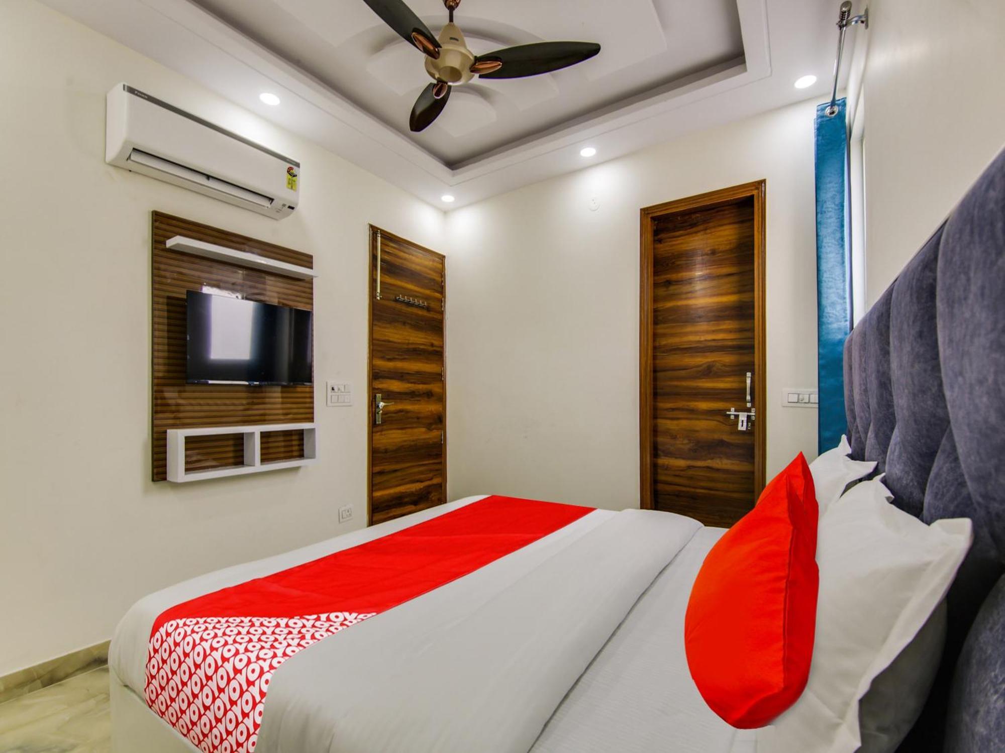 Hotel O Ar Residency Delhi  Buitenkant foto