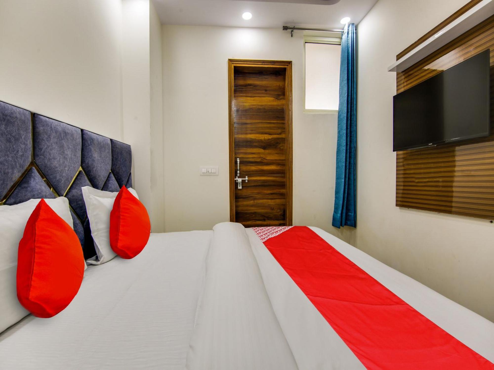 Hotel O Ar Residency Delhi  Buitenkant foto