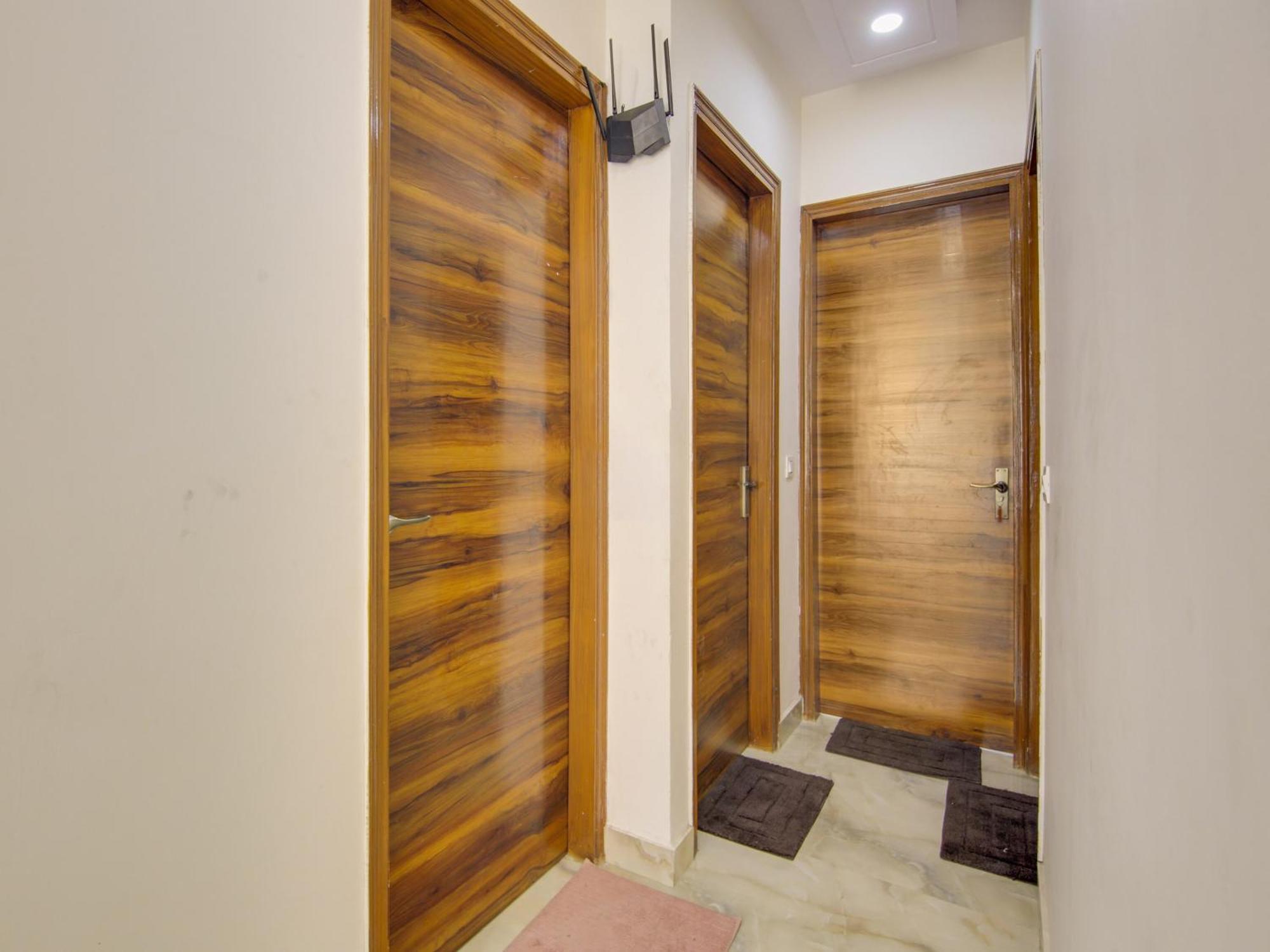 Hotel O Ar Residency Delhi  Buitenkant foto