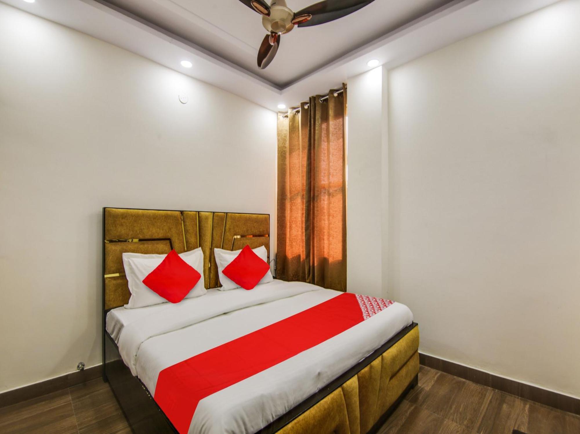 Hotel O Ar Residency Delhi  Buitenkant foto