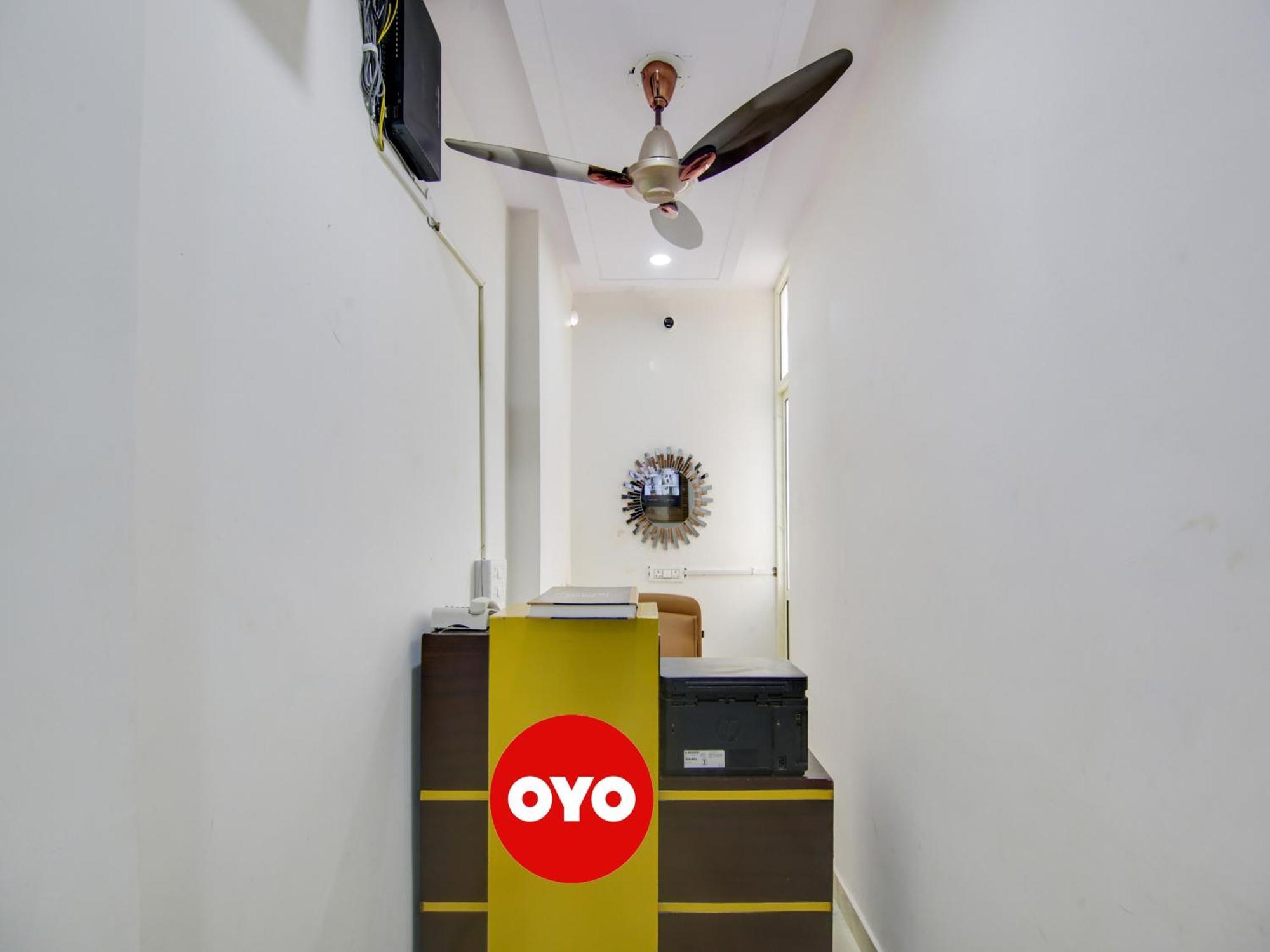 Hotel O Ar Residency Delhi  Buitenkant foto